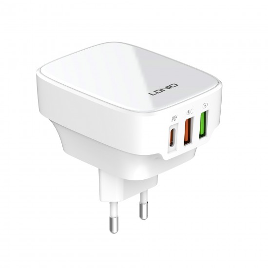 ЗАРЯДНО У-ВО ЗА БЪРЗО ЗАРЕЖДАНЕ PORT 2 Х USB-A + USB Type-C С КАБЕЛ USB  type-C PD + QC3.0 32W + AUTO ID 100-240V БЯЛ Q334