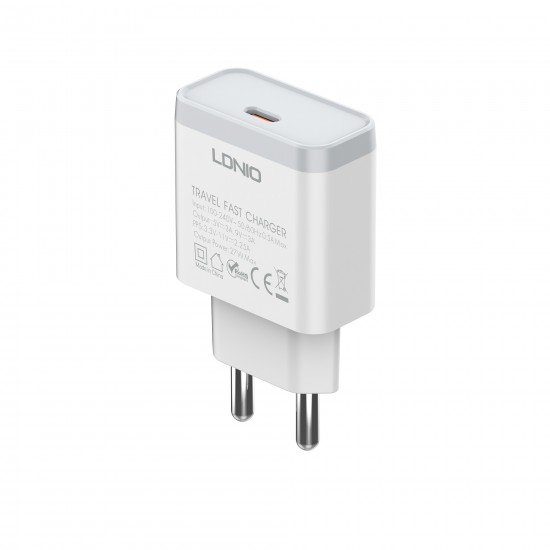 ЗАРЯДНО У-ВО ЗА БЪРЗО ЗАРЕЖДАНЕ PORT USB Type-C С КАБЕЛ USB Type-C PD 27W 100-240V  Q122